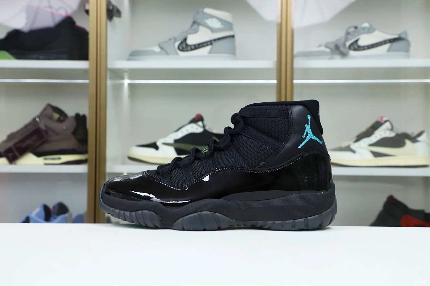 11 JORDAN BLUE RETRO AIR GAMMA 0223
